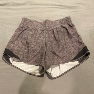 Lululemon Hotty Hot high rise lined shorts 4”